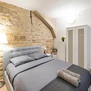 Appartement Entre Opera Et Montmartre